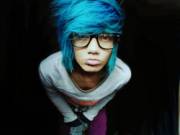 That hair...