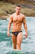 Fitness trainer Dan Rockwell (@DanRockwellFitness) in the water