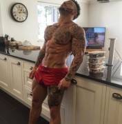 Ashley Cain (@MrAshleyCain)