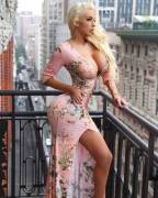 Nicolette Shea