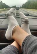 Traveling feet