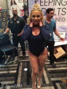 Phoenix at AVN AEE 2017 (XPost from r/PhoenixMarie)