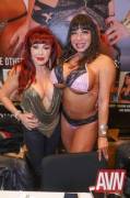 Ava Devine with her mom at AVN AEE 2018