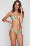 I love a polka dot bikini..