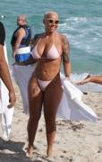 Amber Rose in bikini.