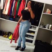 Andressa Soares breaking in some jeans.