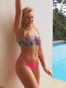 Iskra Lawrence Dancing