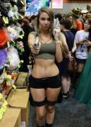 Lara Croft Cosplay