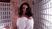 Amy Anderssen opens her towel