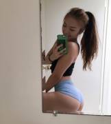 Booty selfie