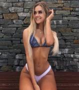 Blonde babe