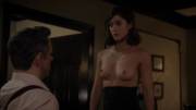 Lizzy Caplan