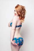 Lovley pale babe