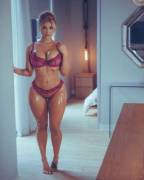 Perfect Bimbo