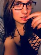 Apparently I look sexier without makeup... what do you think?
