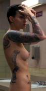 Ruby Rose in "Orange is the new black" S03E09