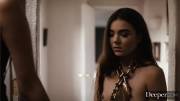 Chain collar on a submissive teen