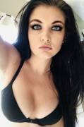 Feeling fierce and wanting to be covered in cum.
