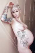 Prego tattoo girl