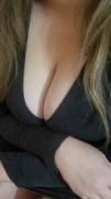 Sunday night cleavage ;)