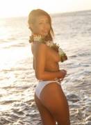 Rina Hashimoto Aloha!