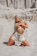 Desert handbra - Ekaterina Shiryaeva
