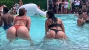 pool party