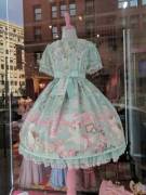 Seeing this dress on my city walk always throws me heavy into little space =)