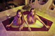 Allie and Lexi Kaplan |@the_kaplan_twins