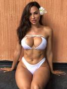 Ana Cheri simply gorgeous