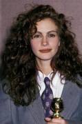 Julia Roberts in 1990