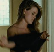 Alice Eve in Crossing Over