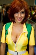 April O'Neil cosplaying April O'Neil