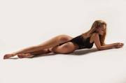 Anna Ioannova has great legs