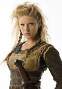 [REQUEST] Katheryn Winnick / Lagertha