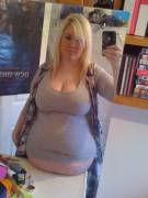 Belly on table