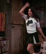 Blink and you'll miss it : Mila Kunis cheerleader Bite That 70s Show (X-post /r/WatchItForThePlot)