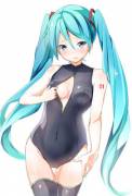 Miku testing new swimsuit design [Vocaloid]