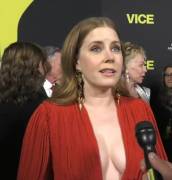 I’d love to suck on Amy Adams’ MILF tits