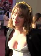 Maya Hawke's amazing cleavage