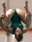 This sexy girl mid dive (x-post /r/WaterGirls)