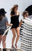 Miranda Kerr wardrobe malfunction