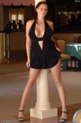 Gianna Michaels wearing black (X-post /r/ModelsGoneMild)