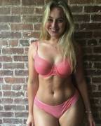 Iskra Lawrence