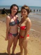 That's how you wear a bikini top