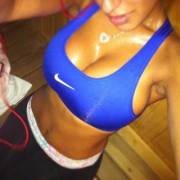 Sports bra