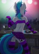 Vinyl's electrifying beats [anthro] (artist: punk-pegasus)