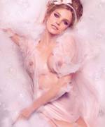 Natalia Vodianova - Bubbles