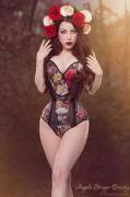 Threnody in a floral corset