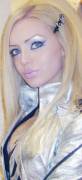 Blonde eye flicks